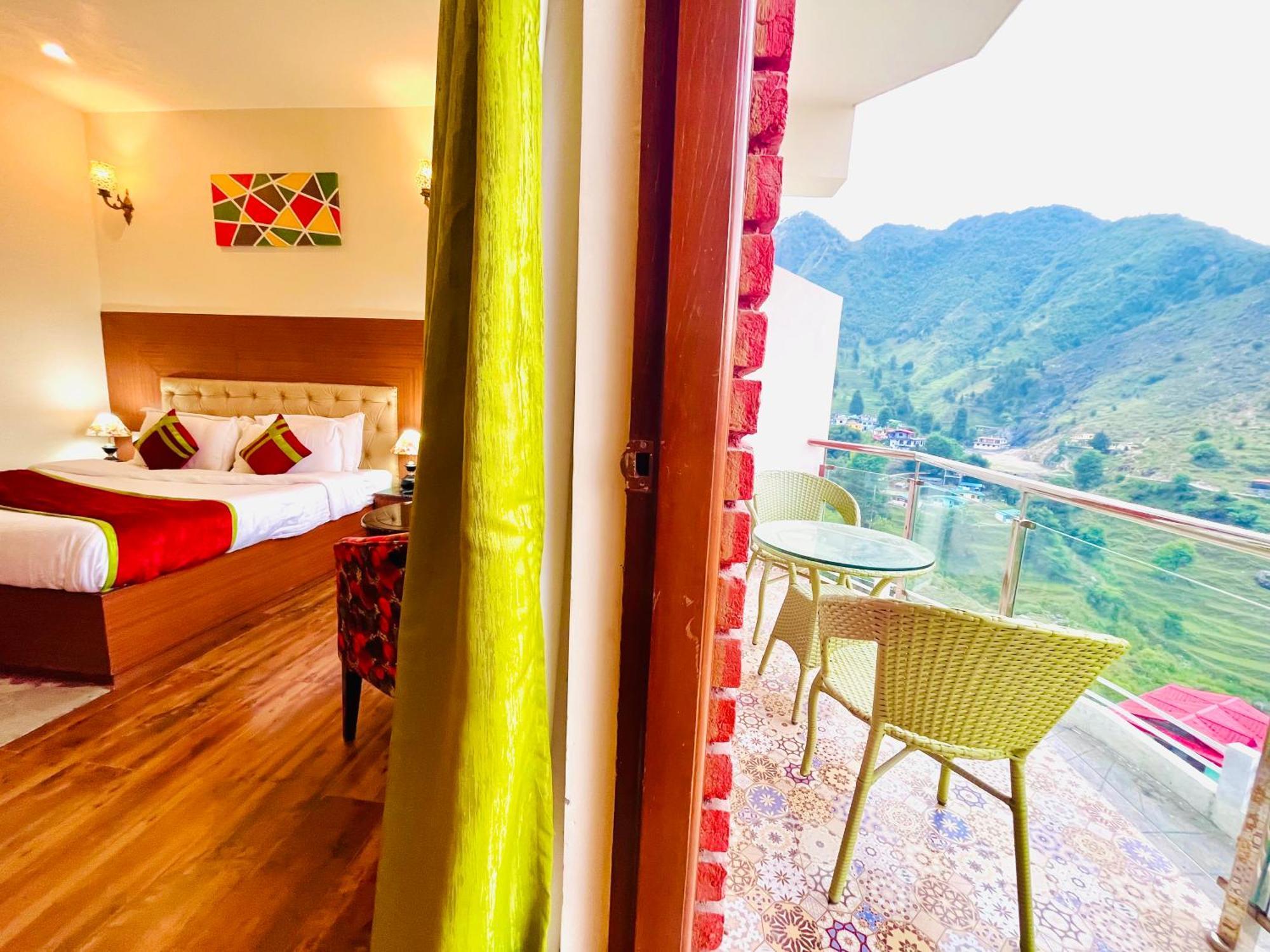 The Kempty Osasis - A Boutique Resort With Scenic Mountain View In Mussoorie Bagian luar foto